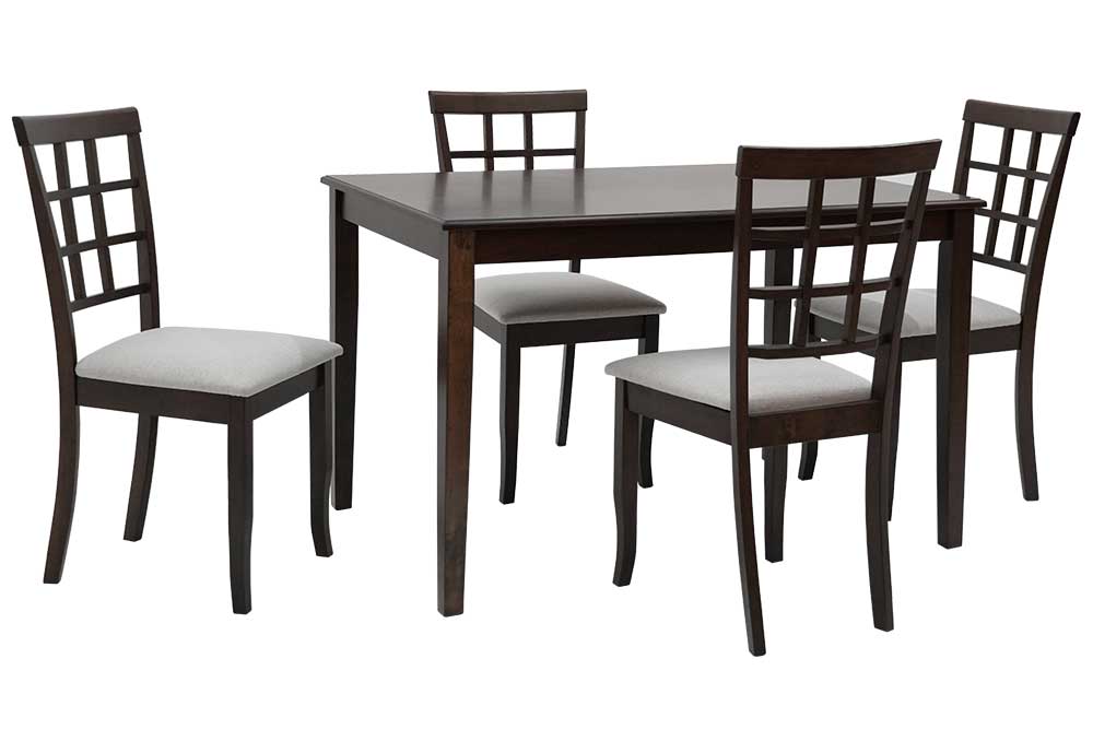 Dining Table with 4 chairs Set (Used)